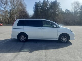 2011 Toyota ISis I Рестайлинг, белый, 1500000 рублей, вид 5