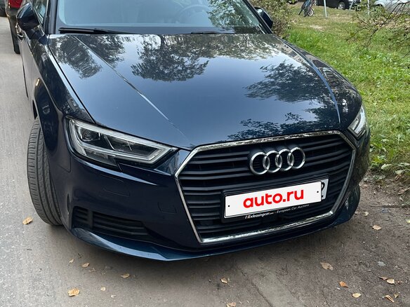 2019 Audi A3 III (8V) Рестайлинг, синий, 2600000 рублей