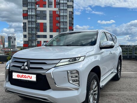 2020 Mitsubishi Pajero Sport III Рестайлинг, белый, вид 2