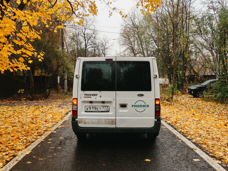 2010 Ford Transit, белый, 1100000 рублей, вид 4