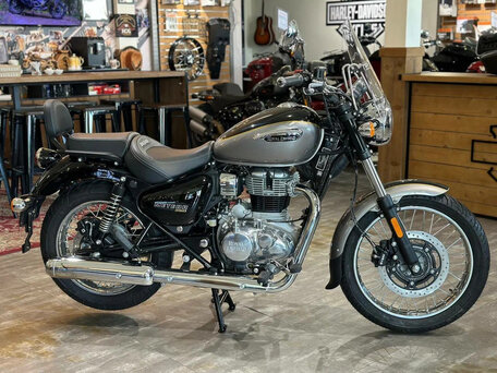 2025 Royal Enfield Meteor, чёрный, 528000 рублей, вид 1