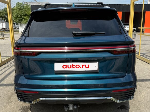 2023 Geely Monjaro I, зелёный - вид 3