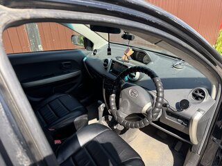 2003 Toyota Ist I, чёрный, 450000 рублей, вид 3