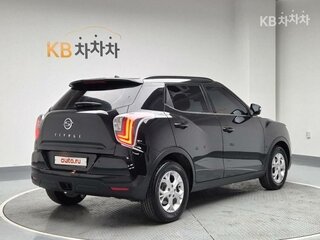 2021 SsangYong Tivoli I Рестайлинг, чёрный, 1450000 рублей, вид 3