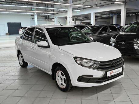 2024 Lada (ВАЗ) Granta I Рестайлинг, белый, 749000 рублей, вид 2