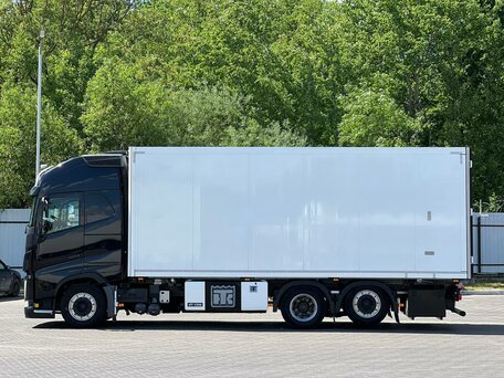 2018 Volvo FH, чёрный, 16656990 рублей, вид 5