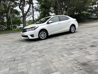 2013 Toyota Corolla XI (E160, E170, E180), белый, 1550000 рублей, вид 3