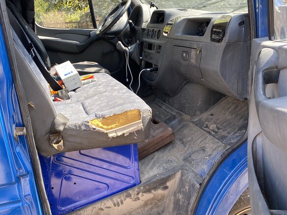 2000 Mercedes-Benz Sprinter, синий, 850000 рублей - вид 6