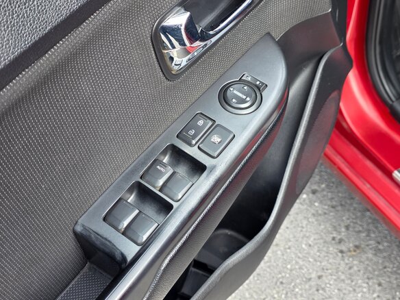 2011 Kia Rio 4-speed III, красный, 800000 рублей - вид 16