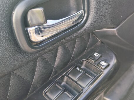 2011 Nissan Patrol V (Y61) Рестайлинг, чёрный, 4700000 рублей, вид 2