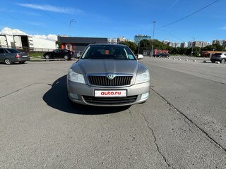 2011 Skoda Octavia DSG7 II (A5) Рестайлинг, серый, 780000 рублей, вид 1