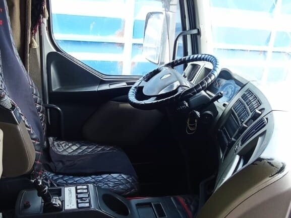 2013 Renault Premium, белый, 3300000 рублей - вид 1