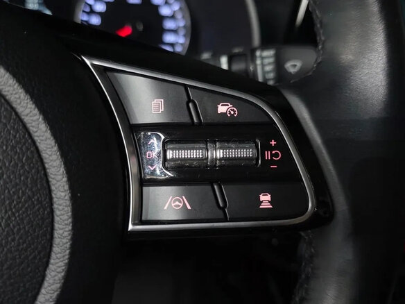 2021 Kia K3 II Рестайлинг, белый - вид 22