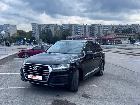 2017 Audi Q7 II (4M), чёрный, 4800000 рублей, вид 4