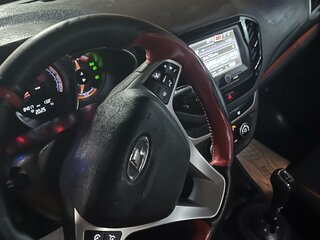 2018 Lada (ВАЗ) Vesta SW Cross I, оранжевый, 1110000 рублей, вид 2