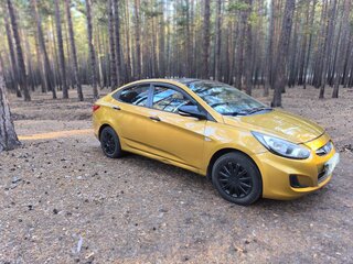 2012 Hyundai Solaris I, золотистый, 730000 рублей, вид 1