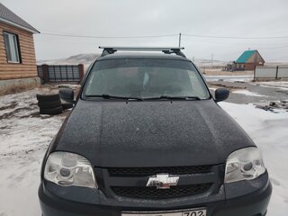 2015 Chevrolet Niva I Рестайлинг, чёрный, 650000 рублей, вид 1
