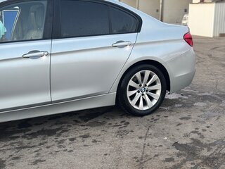 2017 BMW 3 серии 320i xDrive VI (F3x) Рестайлинг, серый, 1950000 рублей, вид 2