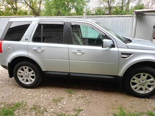 2010 Land Rover Freelander II Рестайлинг, серебристый, 1500000 рублей, вид 3