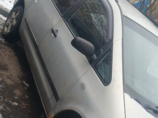 2002 Volkswagen Sharan I Рестайлинг, серебристый, 375000 рублей, вид 5