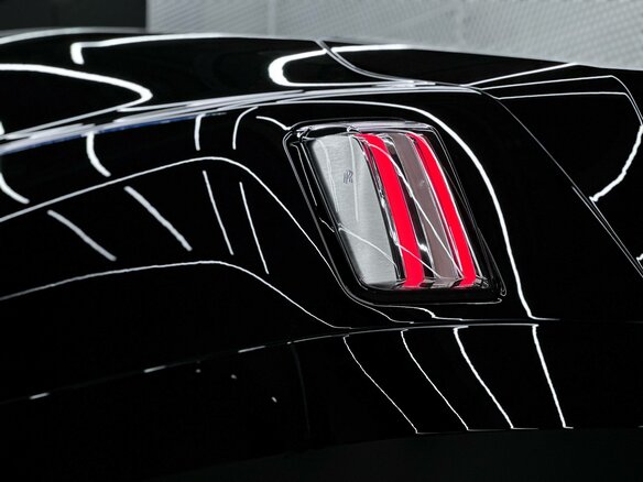 2026 Rolls-Royce Spectre Black Badge I Рестайлинг (Series II), чёрный, 74000000 рублей - вид 14