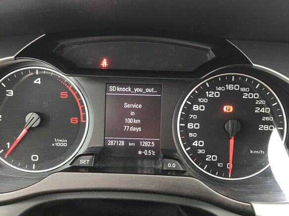 2010 Audi A4 IV (B8), серебристый, 1100000 рублей - вид 12