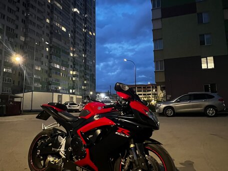 2006 Suzuki GSX-R 600, красный, 590000 рублей, вид 3