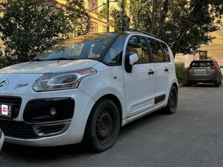 2012 Citroen C3 Picasso I Рестайлинг, белый, 700000 рублей, вид 1