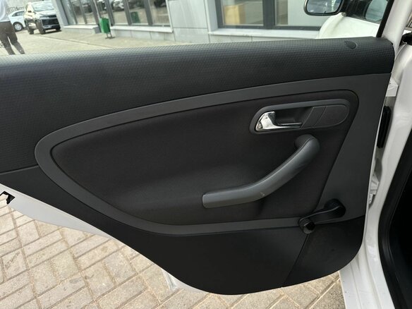 2008 SEAT Ibiza III Рестайлинг, белый, 270000 рублей - вид 7