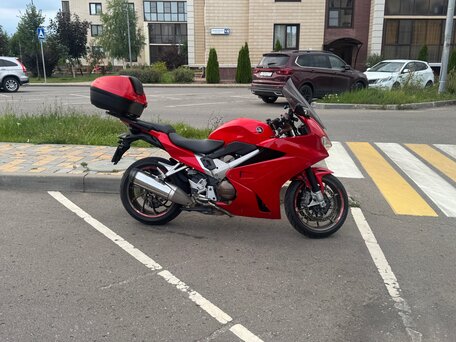 2014 Honda VFR 800, красный, 750000 рублей, вид 2