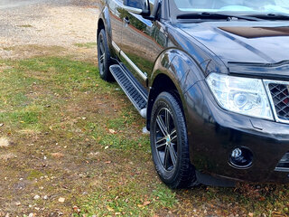 2010 Nissan Pathfinder III Рестайлинг, чёрный, 1800000 рублей, вид 2
