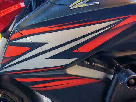 2015 Kawasaki Z 250, оранжевый, 300000 рублей, вид 4