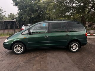 1998 Volkswagen Sharan I, зелёный, 500000 рублей, вид 3