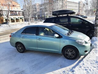 2005 Toyota Belta I, зелёный, 640000 рублей, вид 2