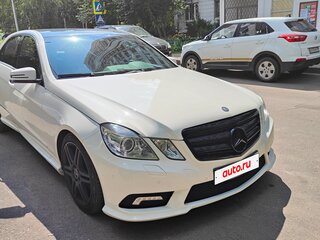 2011 Mercedes-Benz E-Класс 300 IV (W212, S212, C207), белый, 1550000 рублей, вид 1