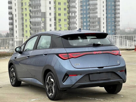 2025 BYD Dolphin 45.12 kWh I Рестайлинг, синий, 1620000 рублей, вид 3