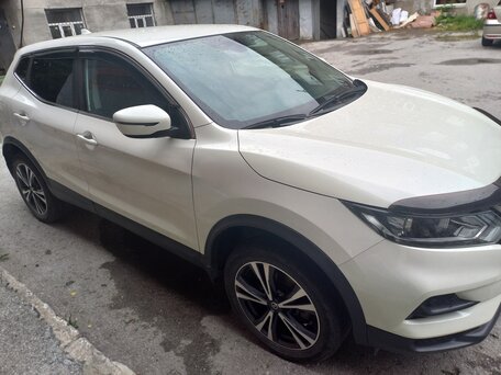 2021 Nissan Qashqai II Рестайлинг, белый, 1900000 рублей, вид 1