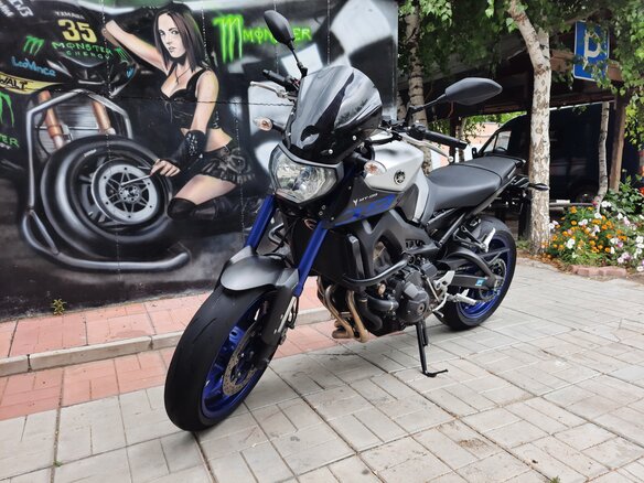 2016 Yamaha MT-09 (FZ-09), серый, 740000 рублей - вид 10