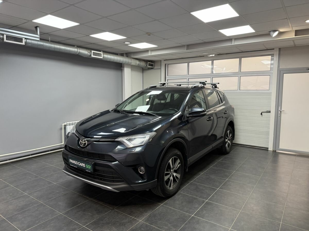 Открыть фотографии: Toyota RAV4 IV (XA40) Рестайлинг