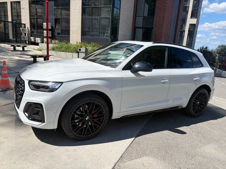2022 Audi SQ5 II (FY) Рестайлинг, белый, 6950000 рублей, вид 2