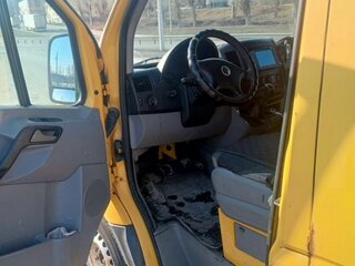 2008 Volkswagen Crafter, жёлтый, 820000 рублей, вид 2