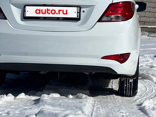 2016 Hyundai Solaris I Рестайлинг, белый, 930000 рублей, вид 2