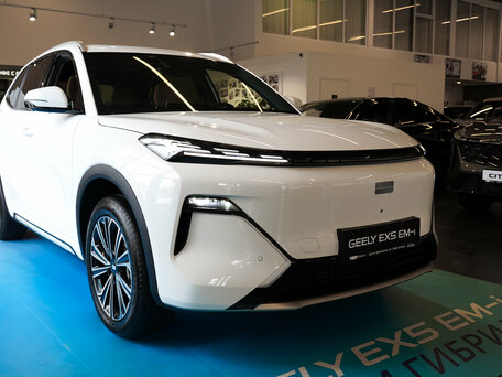 Geely EX5 Гибрид