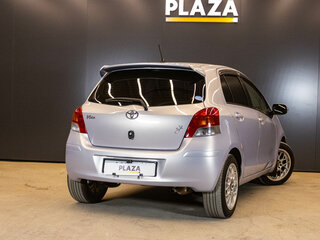 2009 Toyota Vitz II (XP90), серый, 630000 рублей, вид 3