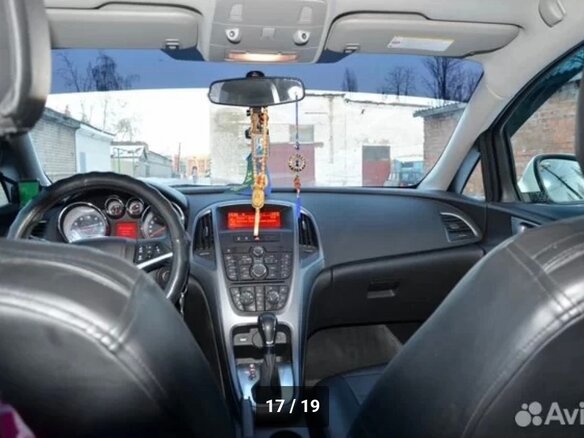 2014 Opel Astra J Рестайлинг, белый, 1100000 рублей - вид 11
