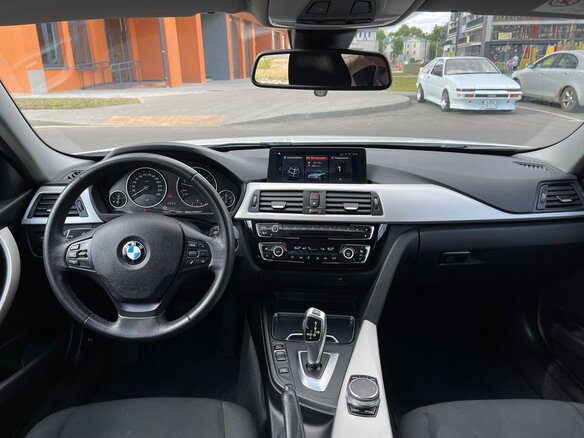 2018 BMW 3 серии 330d xDrive VI (F3x) Рестайлинг, белый, 2500000 рублей - вид 9
