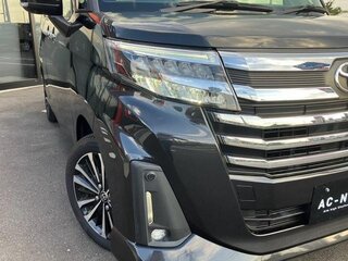 2023 Toyota Roomy I Рестайлинг, чёрный, 970000 рублей, вид 4