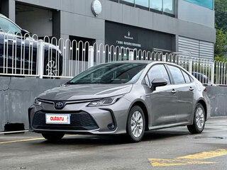 2023 Toyota Corolla XII (E210), серебристый, 1849000 рублей, вид 1