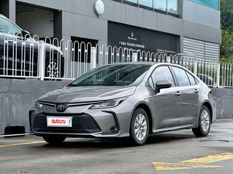 2023 Toyota Corolla XII (E210), серебристый, 1849000 рублей, вид 1