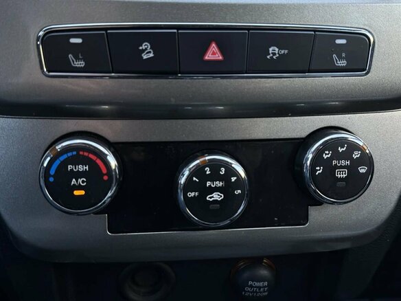 2016 Geely Emgrand X7 I Рестайлинг, фиолетовый, 666000 рублей - вид 18